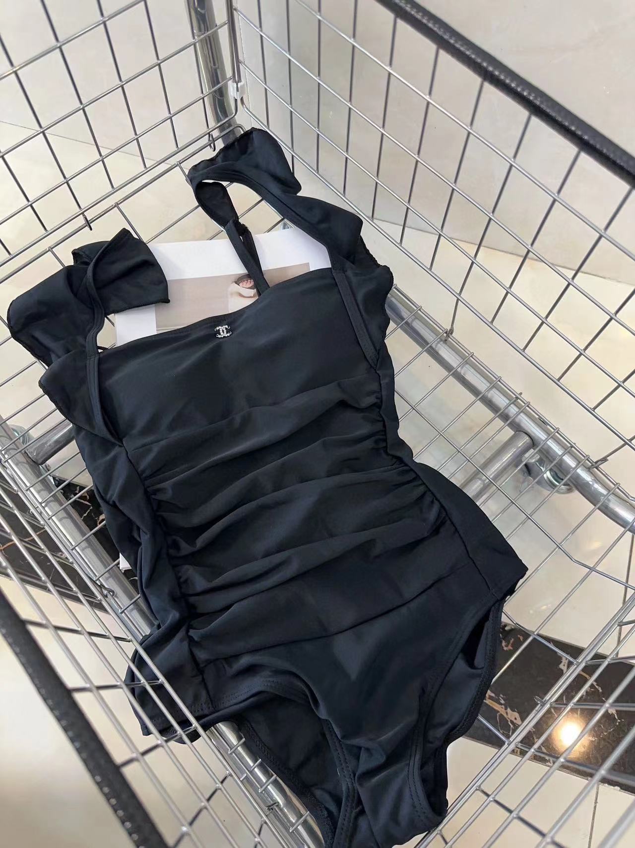 CHANE1 フリルワンピース水着【50%割引+送料無料】