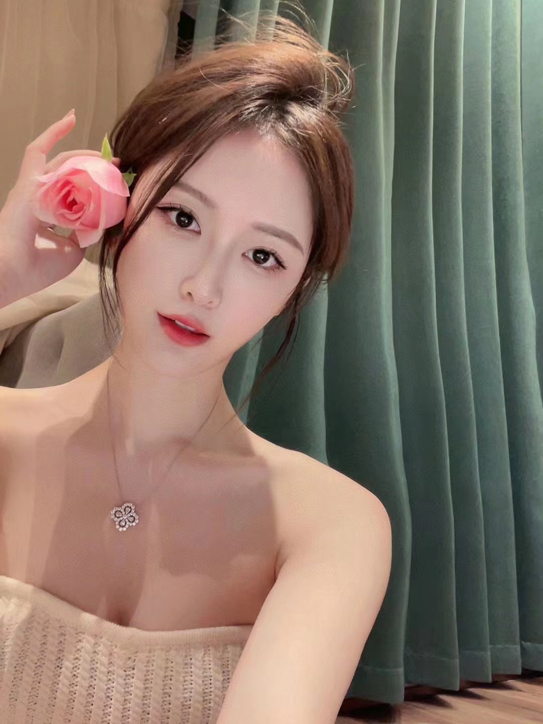 Harry Winst0n四つ葉のクローバー ダイヤモンド ネックレス【50％割引+送料無料】