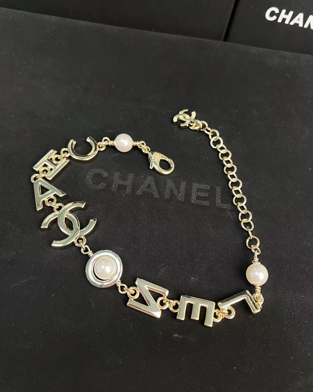 CHANE1レターダイヤモンドブレスレット【 50％割引+送料無料】