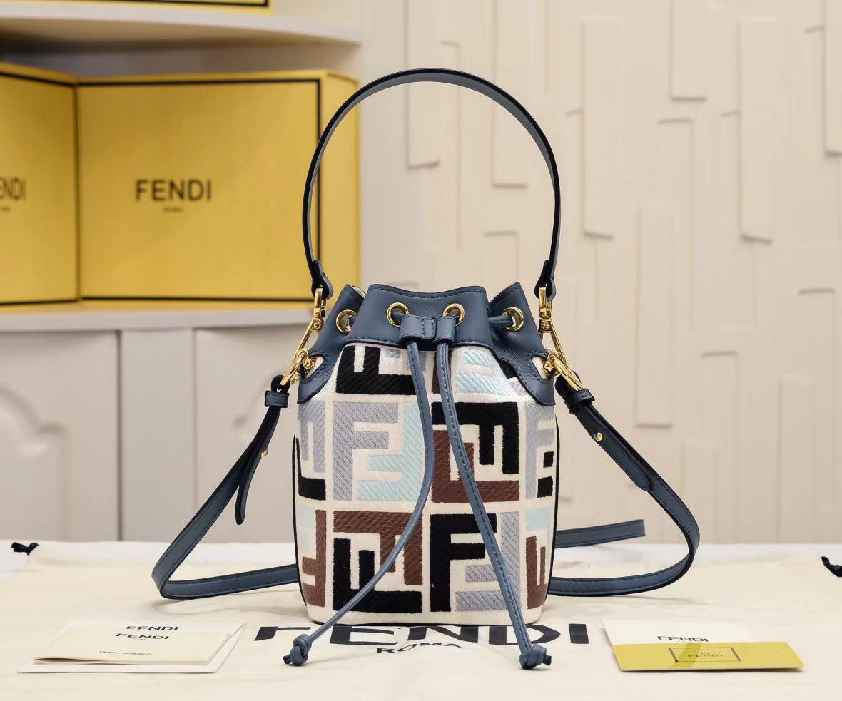 FEND1 FF バケットバッグ【 50％割引+送料無料】