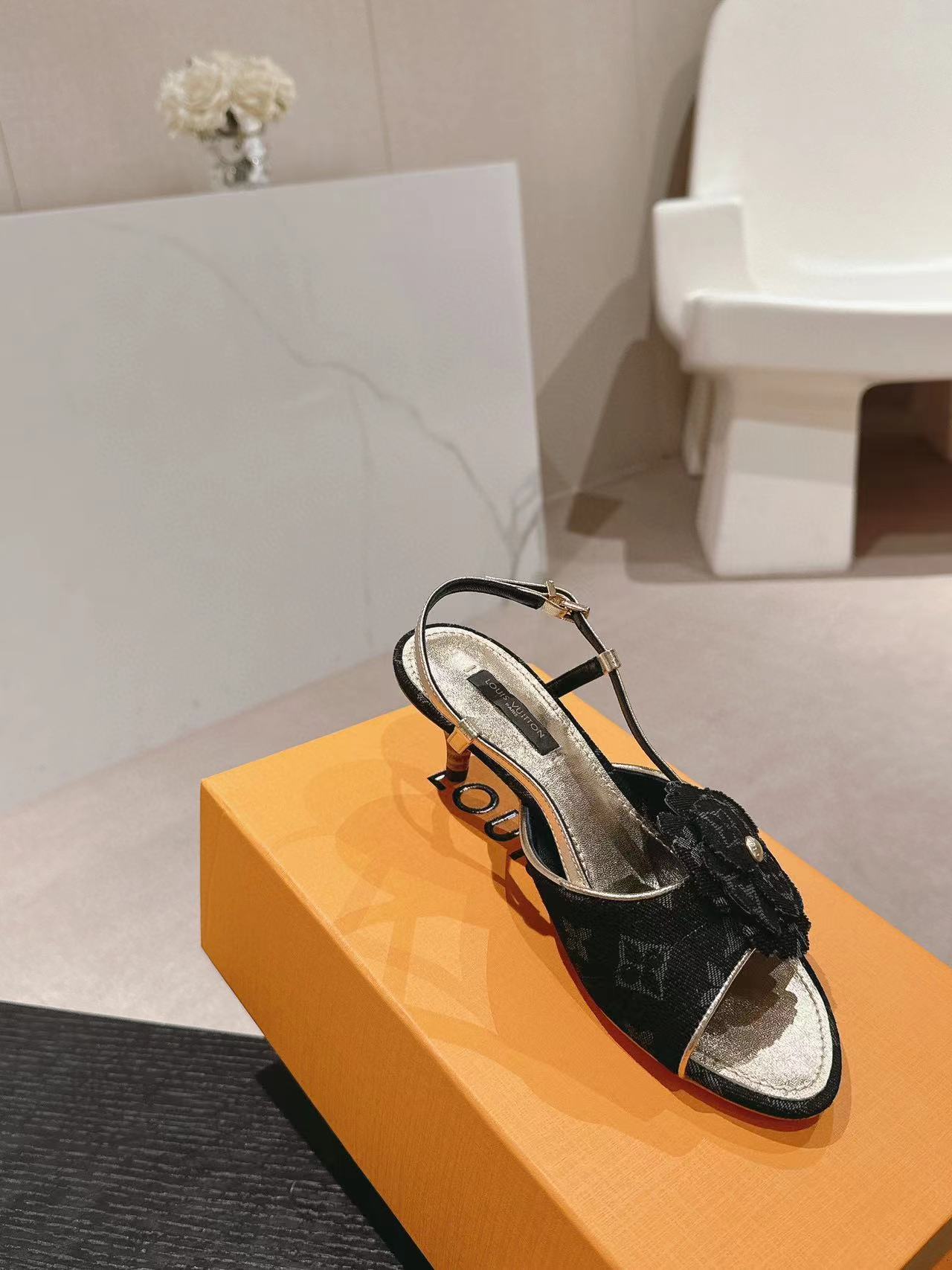 LV 高品質デニム老眼サンダル【50％割引+送料無料】