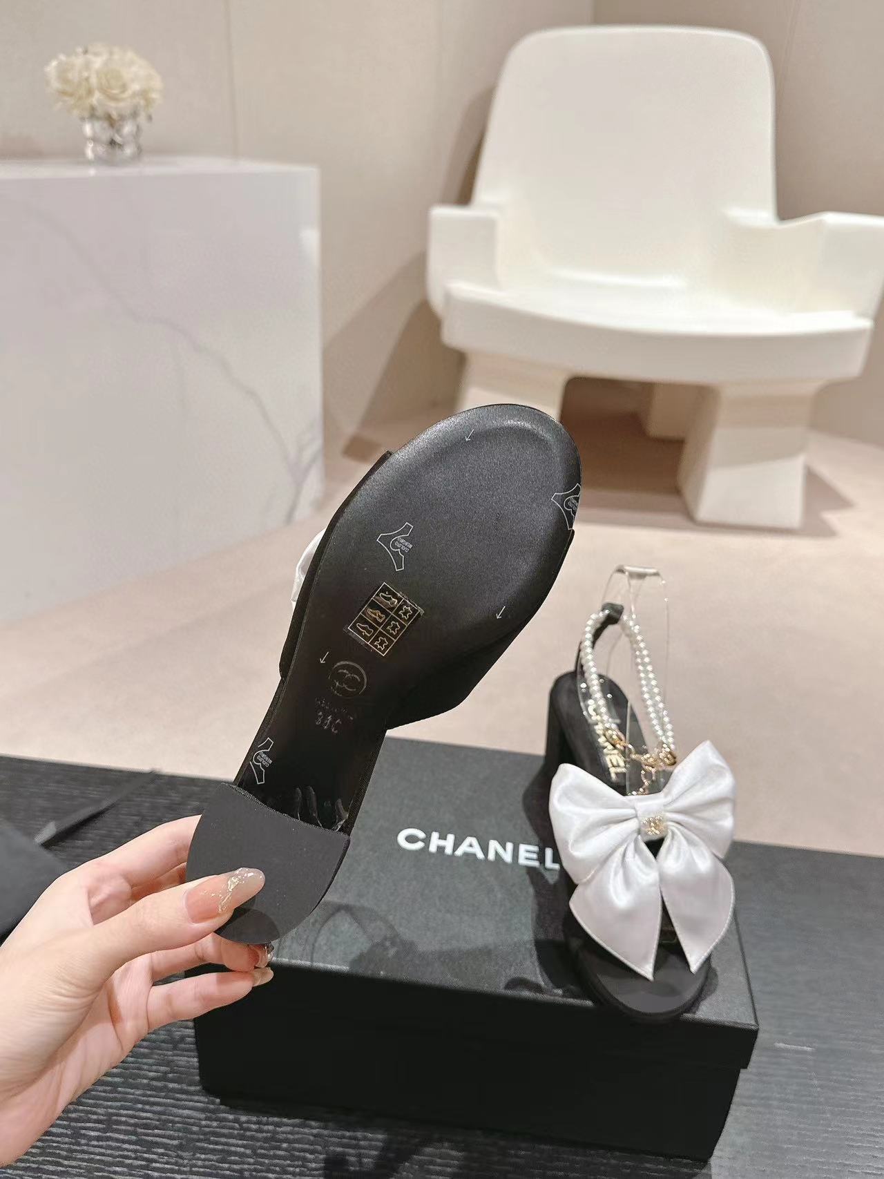 CHANE1 高品質ボウパールハイヒールサンダル【50％割引+送料無料】