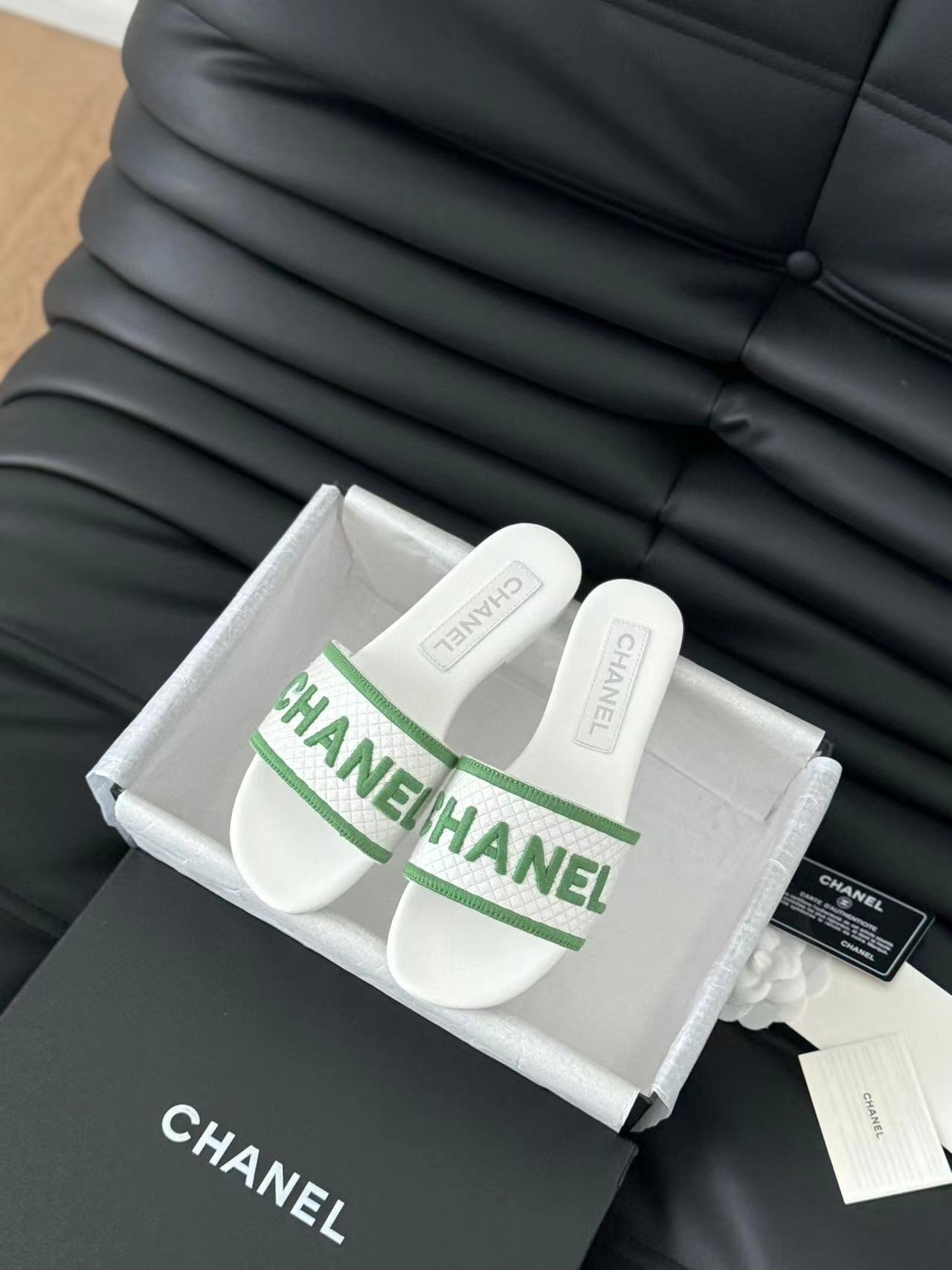 CHANE1 高品質刺繍文字スリッパ【50％割引+送料無料】