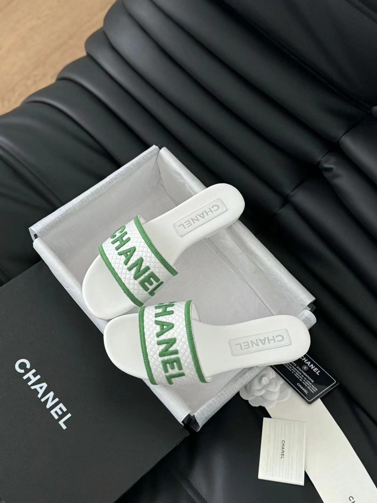 CHANE1 高品質刺繍文字スリッパ【50％割引+送料無料】