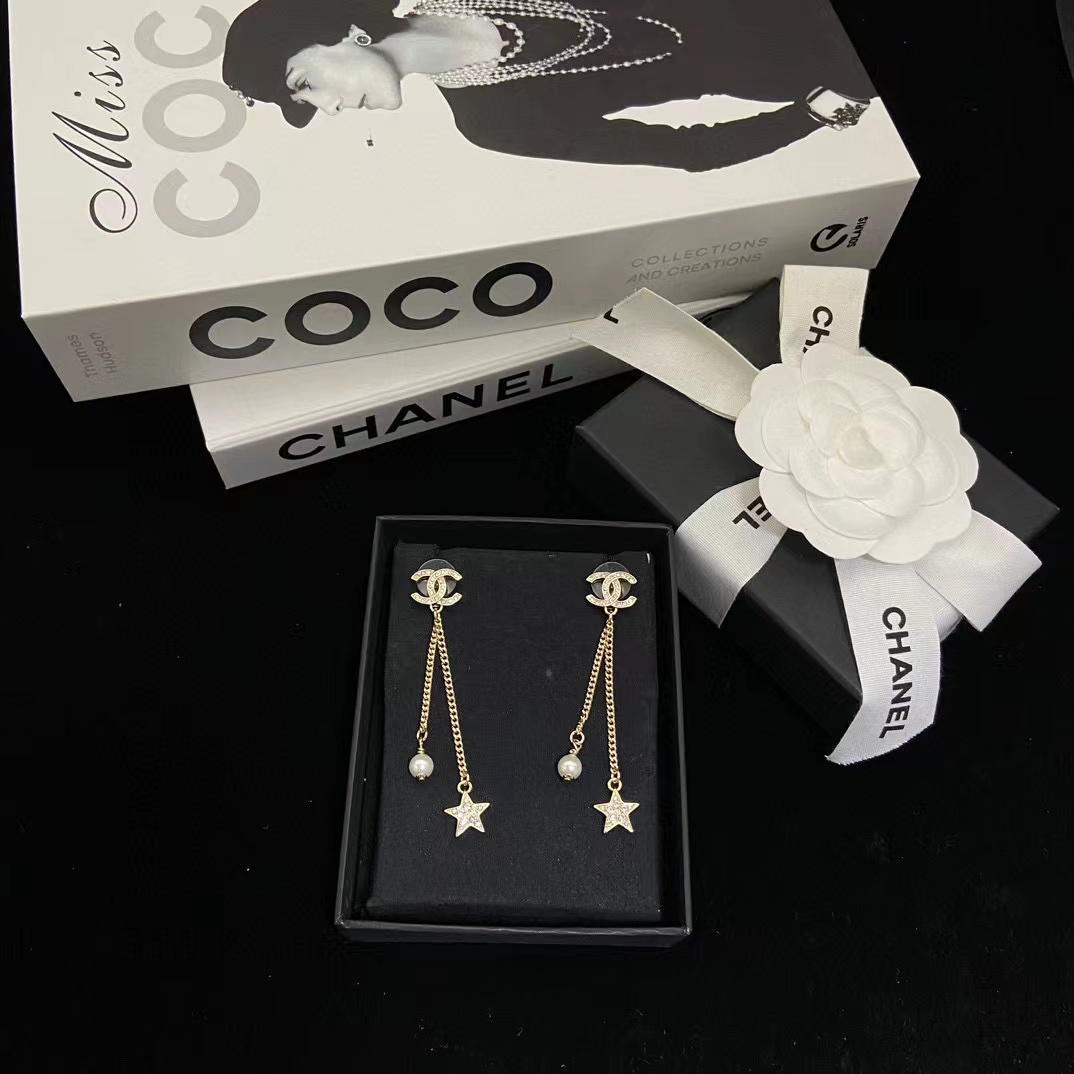 CHANE1 ダブルCタッセルスターピアス【50％割引+送料無料】
