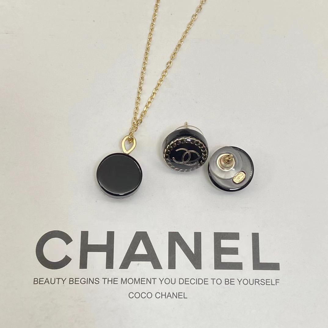 CHANE1 ラウンドピアス+ネックレス 2点セット【50%割引+送料無料】