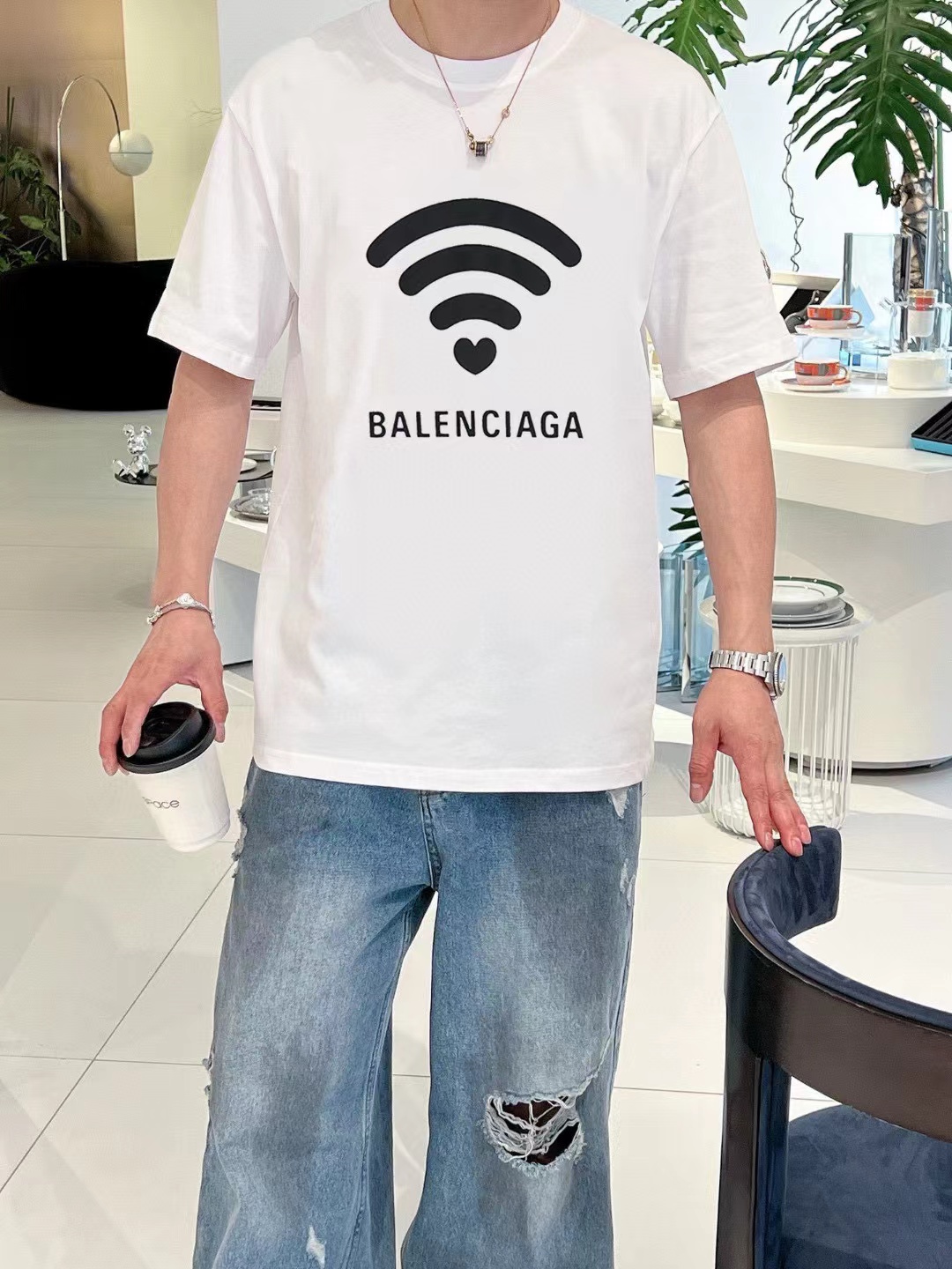 BALENCIAGA ユニセックス Wi-Fi T シャツ【 50％割引+送料無料】