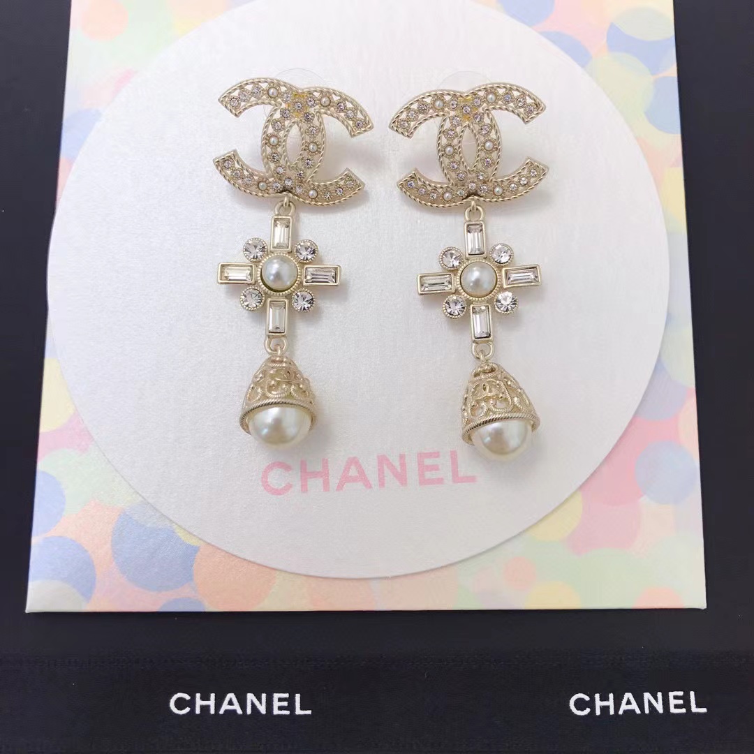 CHANE1 スクエア ダイヤモンド フラワー ダブル C スタッド ピアス【50％割引+送料無料】