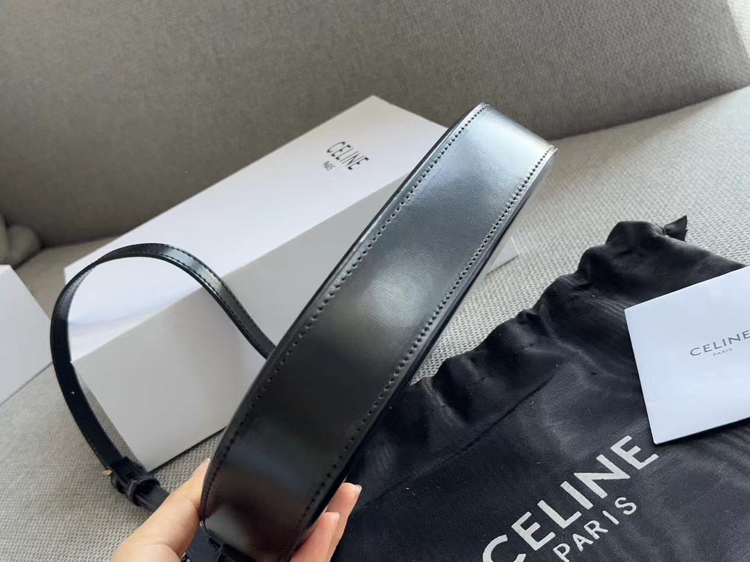 CEL1NE 凱旋門 脇下バッグ【50%割引+送料無料】