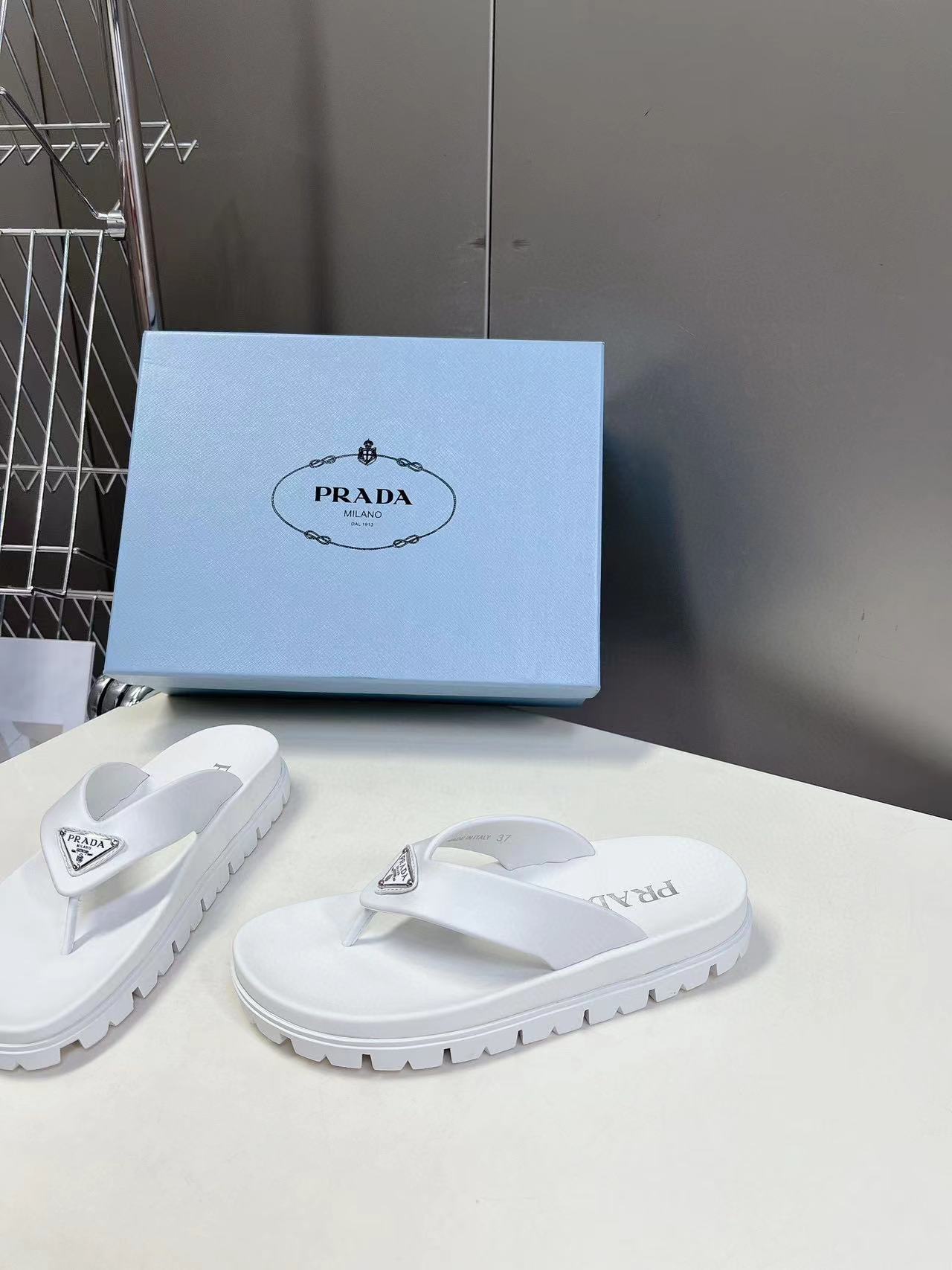 PR4DA 高品質シープスキンスリッパ【50％割引+送料無料】