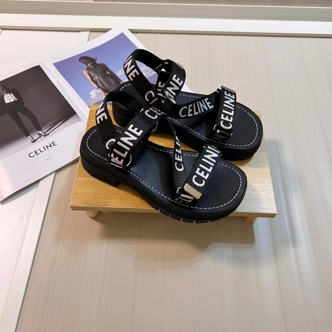 CEL1NE ローマンサンダル【50％割引+送料無料】