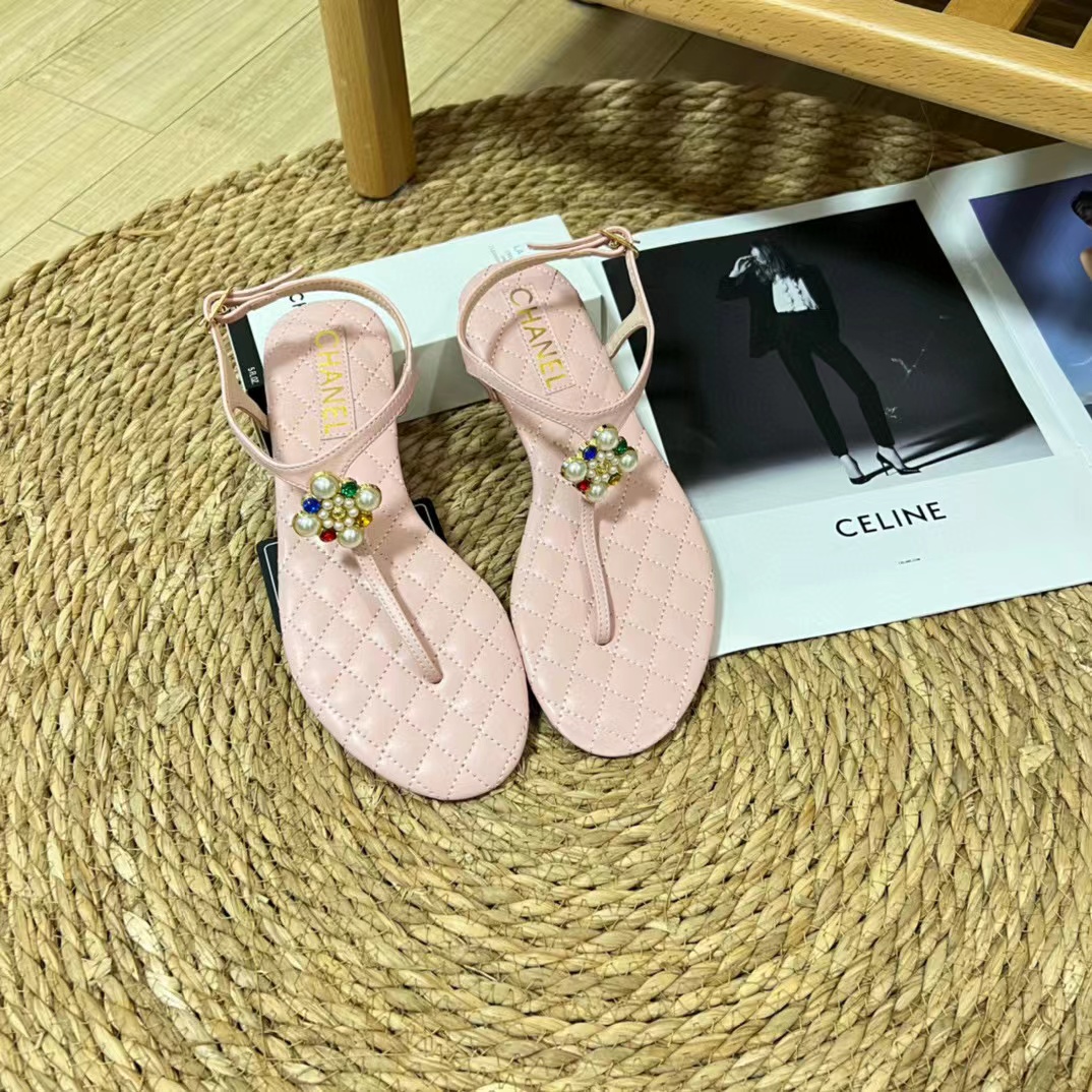 CHANE1 四つ葉のクローバーサンダル【50％割引+送料無料】