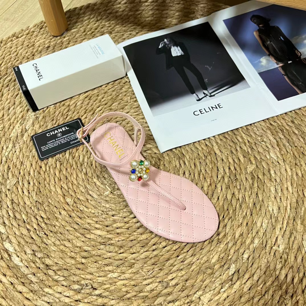 CHANE1 四つ葉のクローバーサンダル【50％割引+送料無料】