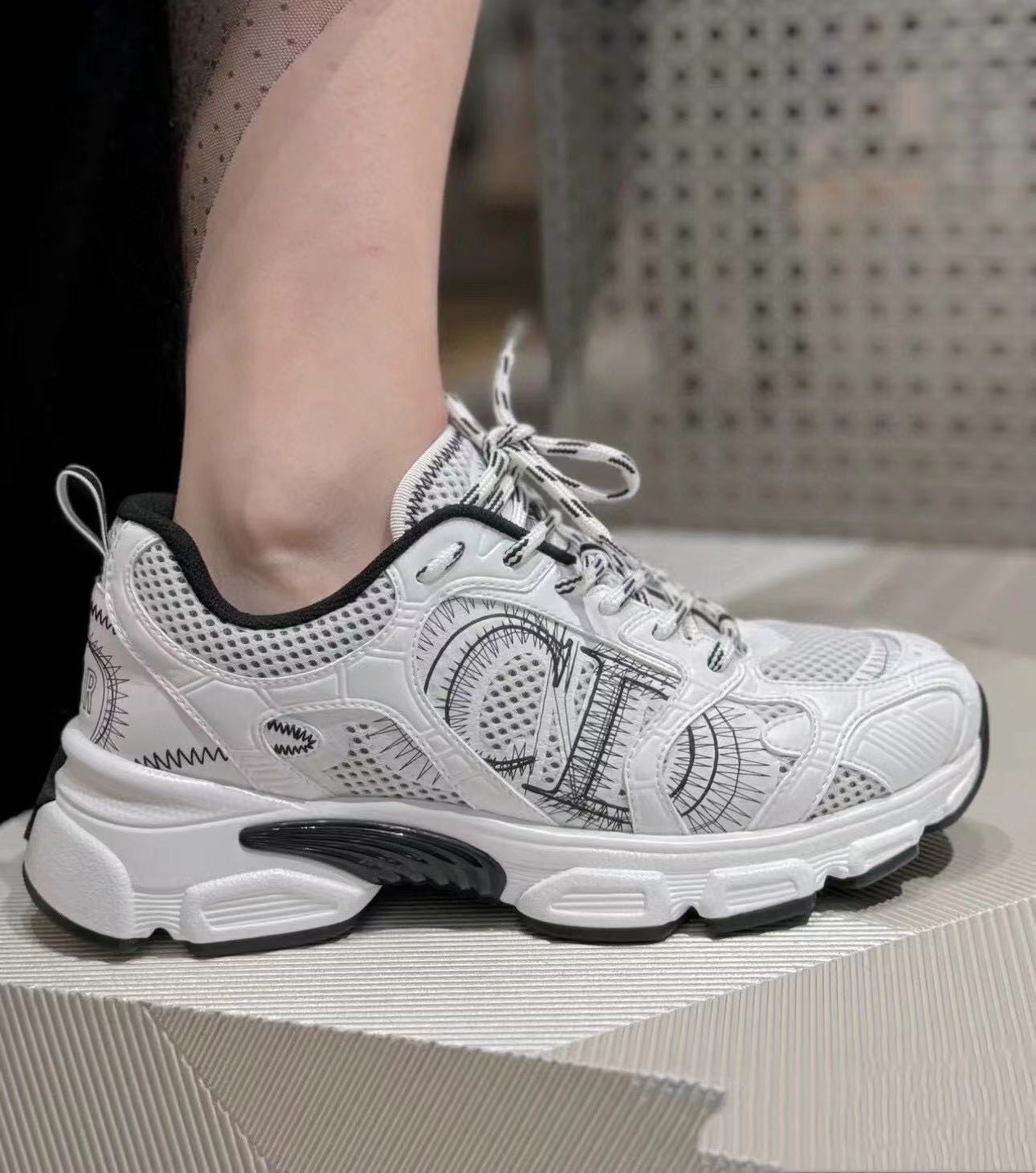 DI0R 高品質 CD カジュアルシューズ【50%割引+送料無料】