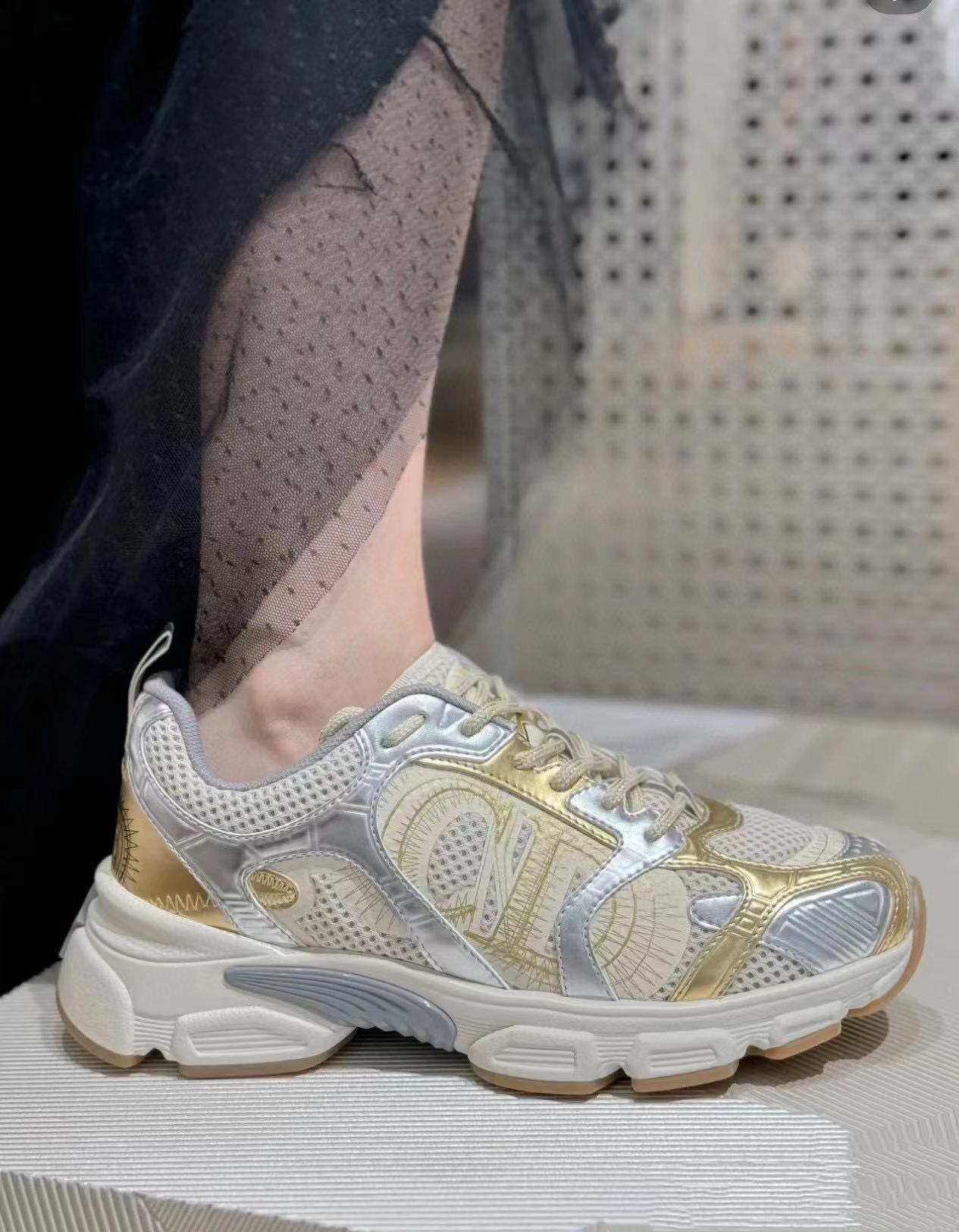 DI0R 高品質 CD カジュアルシューズ【50％割引+送料無料】