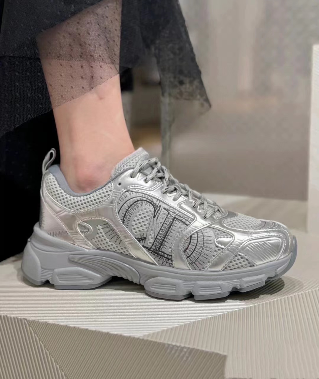 DI0R 高品質 CD カジュアルシューズ【50%割引+送料無料】