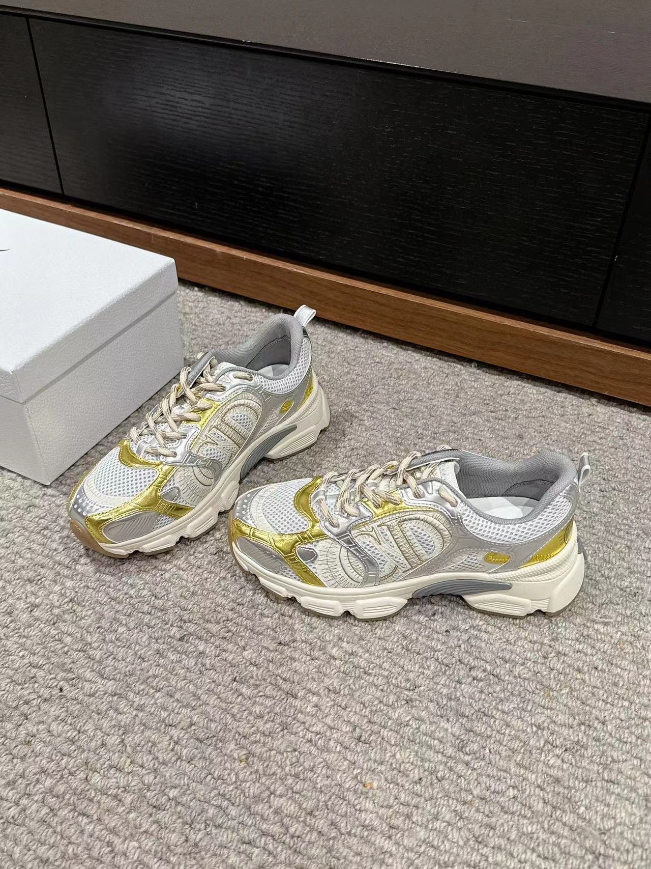 DI0R 高品質 CD カジュアルシューズ【50%割引+送料無料】