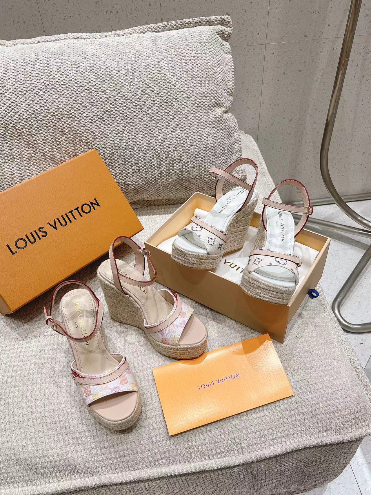 LV高品質ウェッジストローサンダル【50%割引+送料無料】