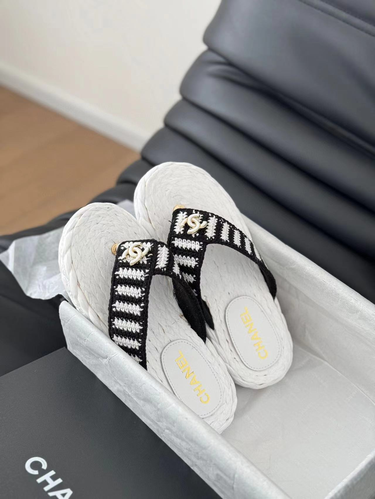 LV高品質織りスリッパ【50%割引+送料無料】