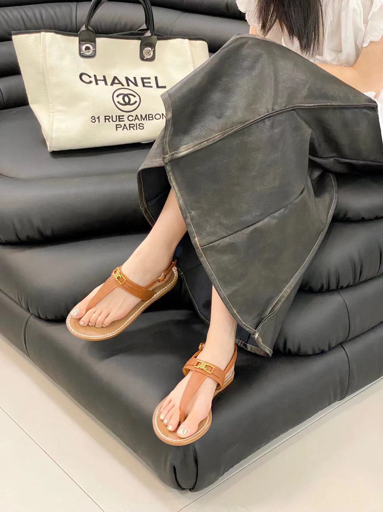 CEL1NE 高品質凱旋門サンダル【50％割引+送料無料】