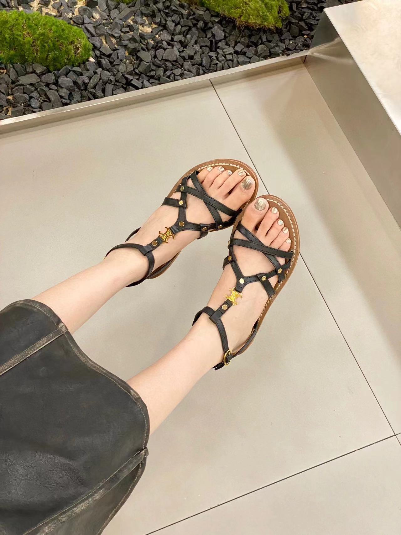 CEL1NE 高品質レトロサンダル【50%割引+送料無料】