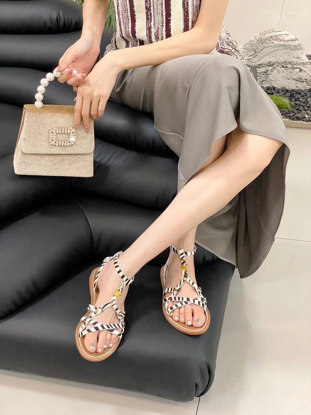 CEL1NE 高品質レトロサンダル【50%割引+送料無料】