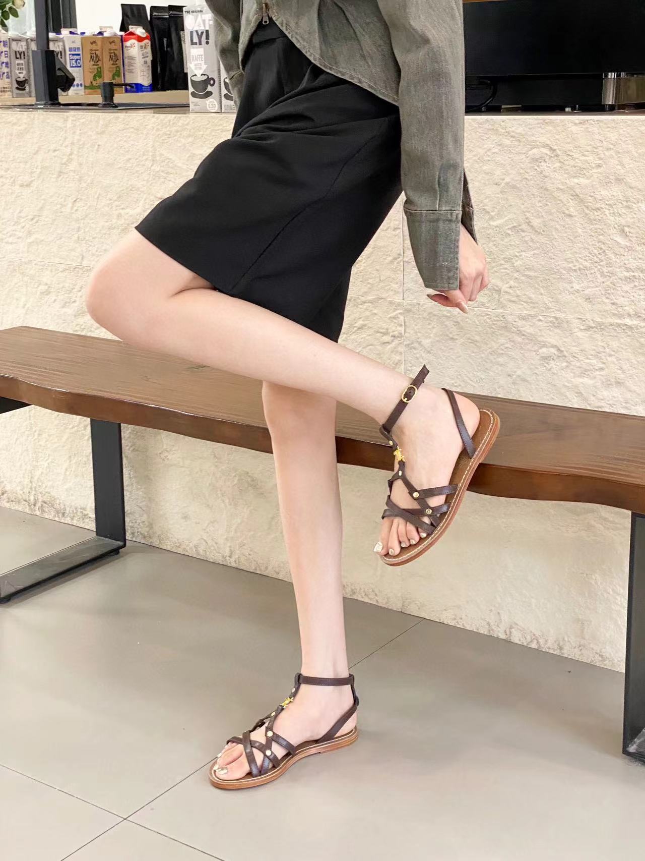 CEL1NE 高品質レトロサンダル【50%割引+送料無料】