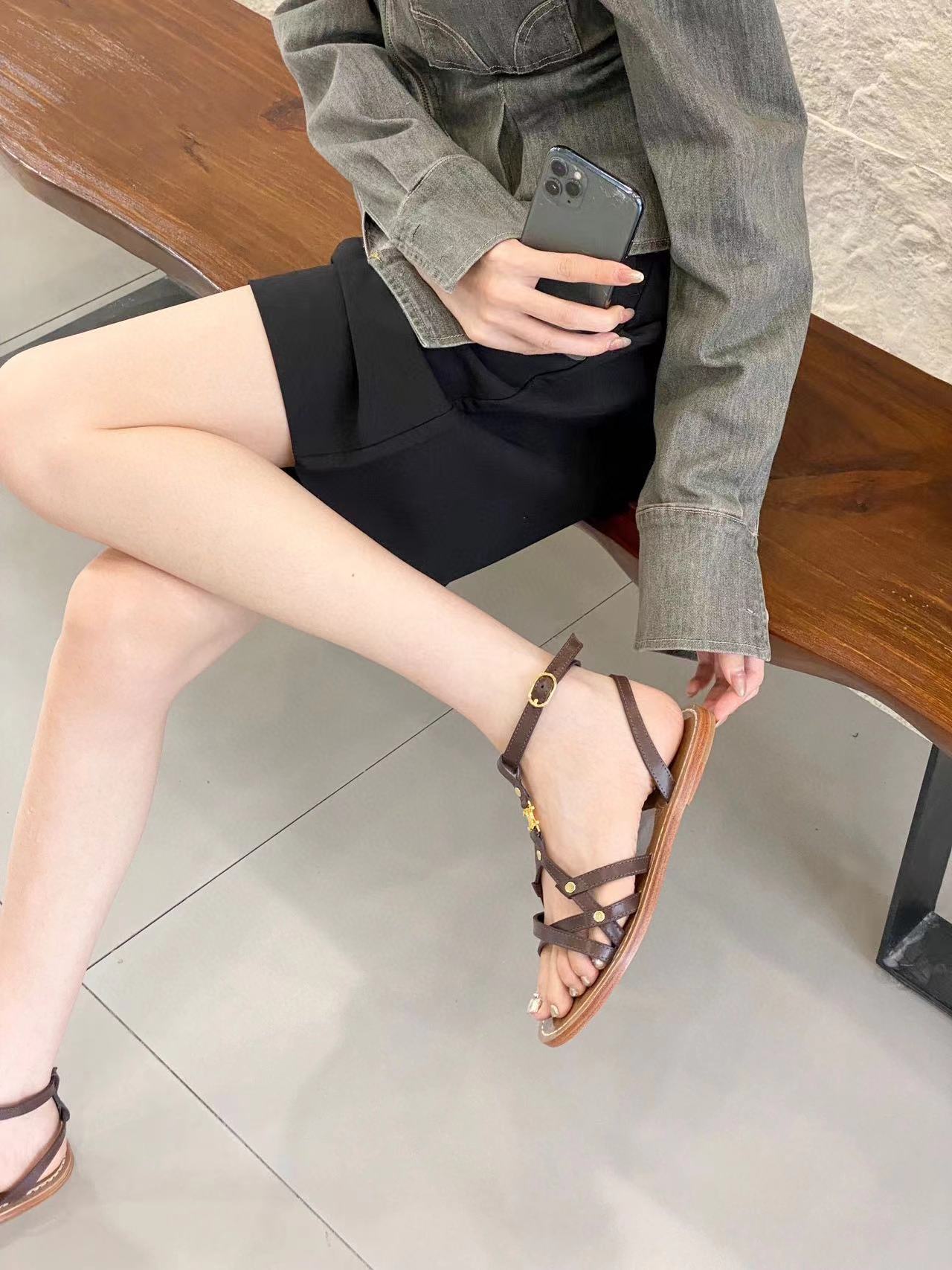 CEL1NE 高品質レトロサンダル【50%割引+送料無料】