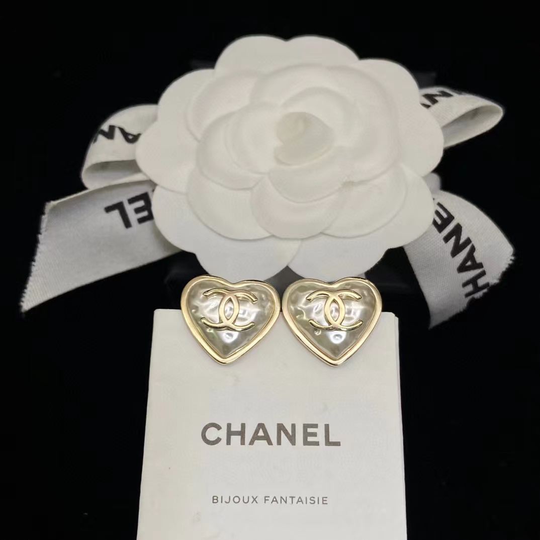 CHANE1 ダブルC ピーチハート ピアス【50％割引+送料無料】