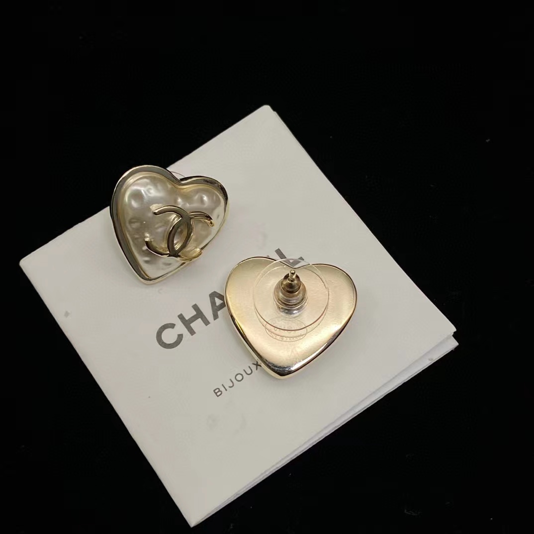CHANE1 ダブルC ピーチハート ピアス【50％割引+送料無料】