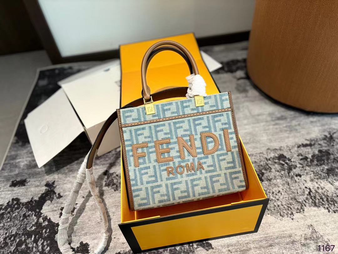 FEND1 TOTE FFハンドバッグ【50％割引+送料無料】