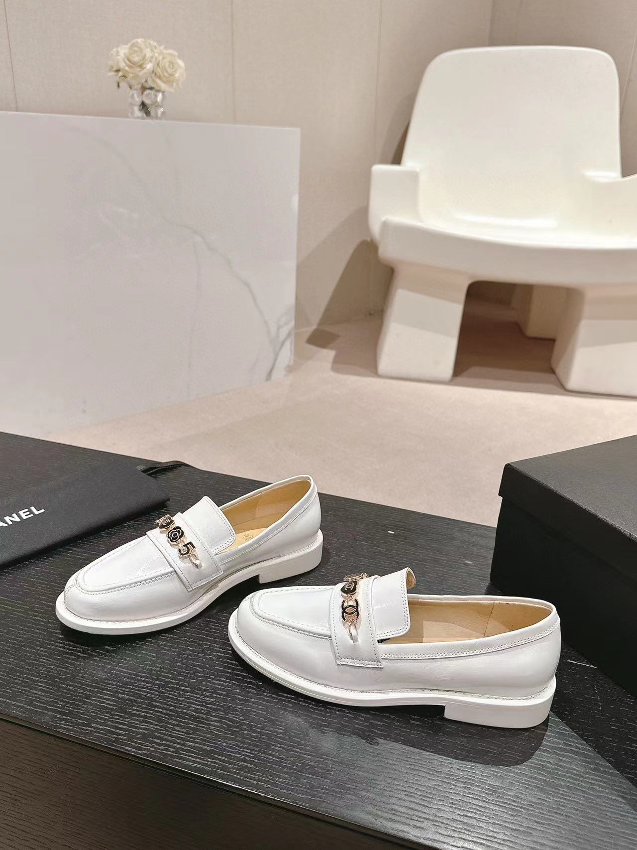 CHANE1 高品質ローファー【50%割引+送料無料】