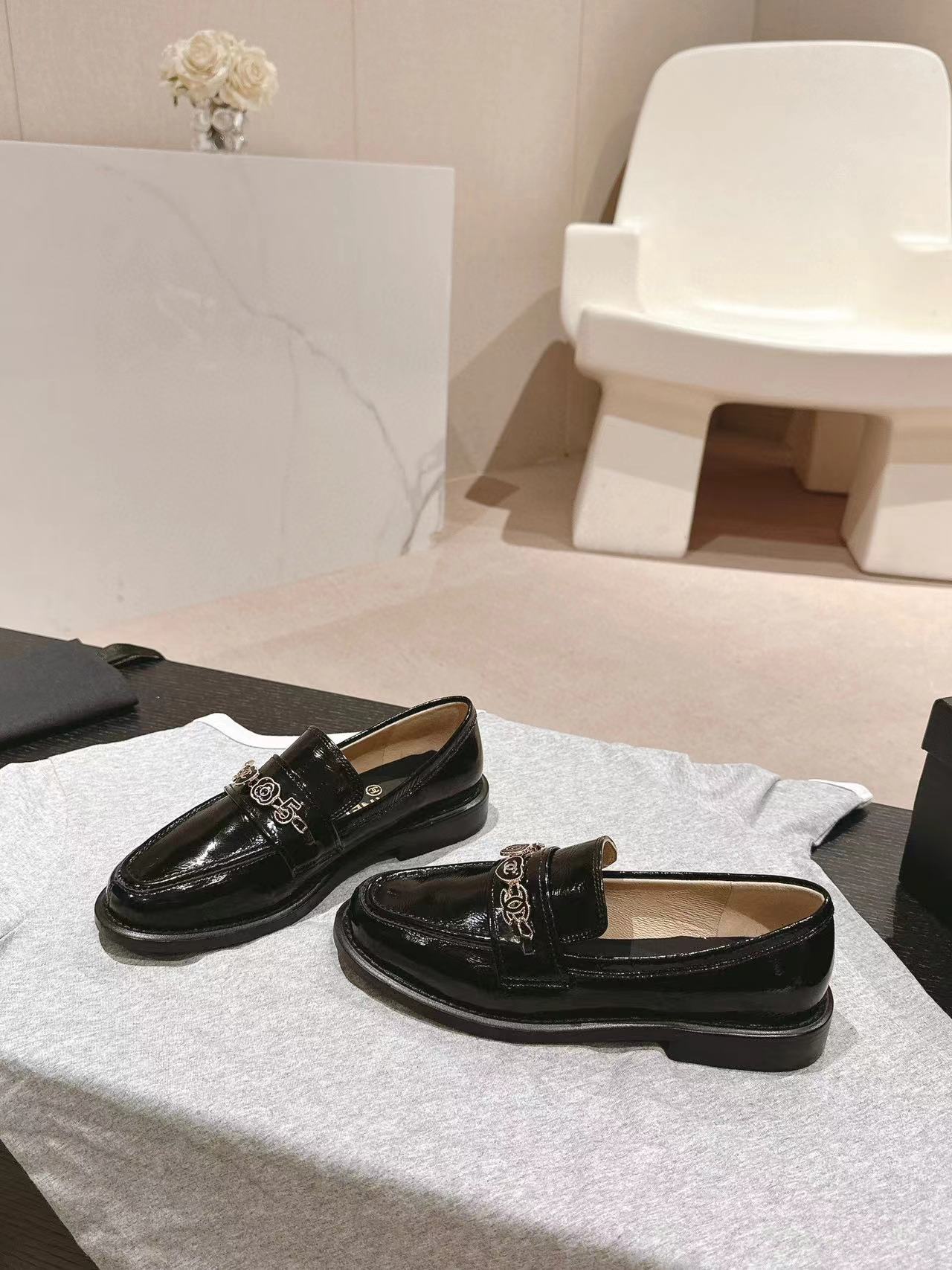 CHANE1 高品質ローファー【50%割引+送料無料】