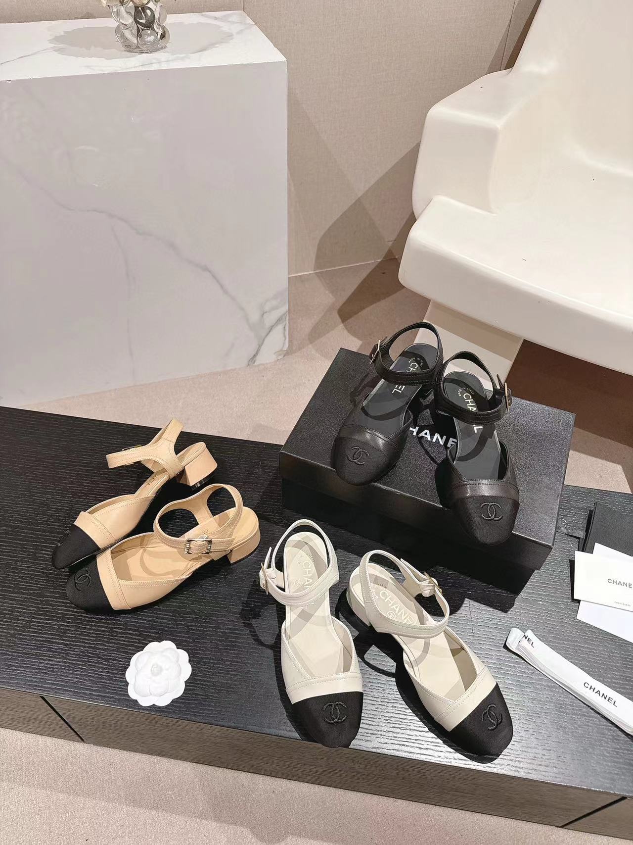 CHANE1 高品質ダブル C ロゴ ローヒール【50％割引+送料無料】