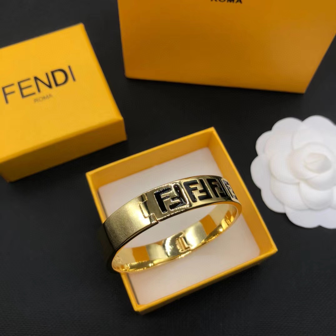 FEND1 FF ブレスレット【50％割引+送料無料】