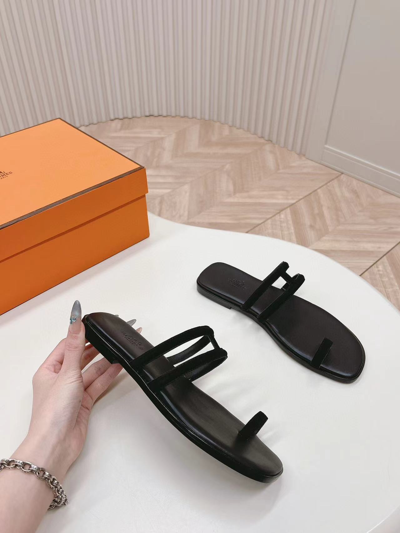 HERME5 上質シンプルスリッパ【50％割引+送料無料】