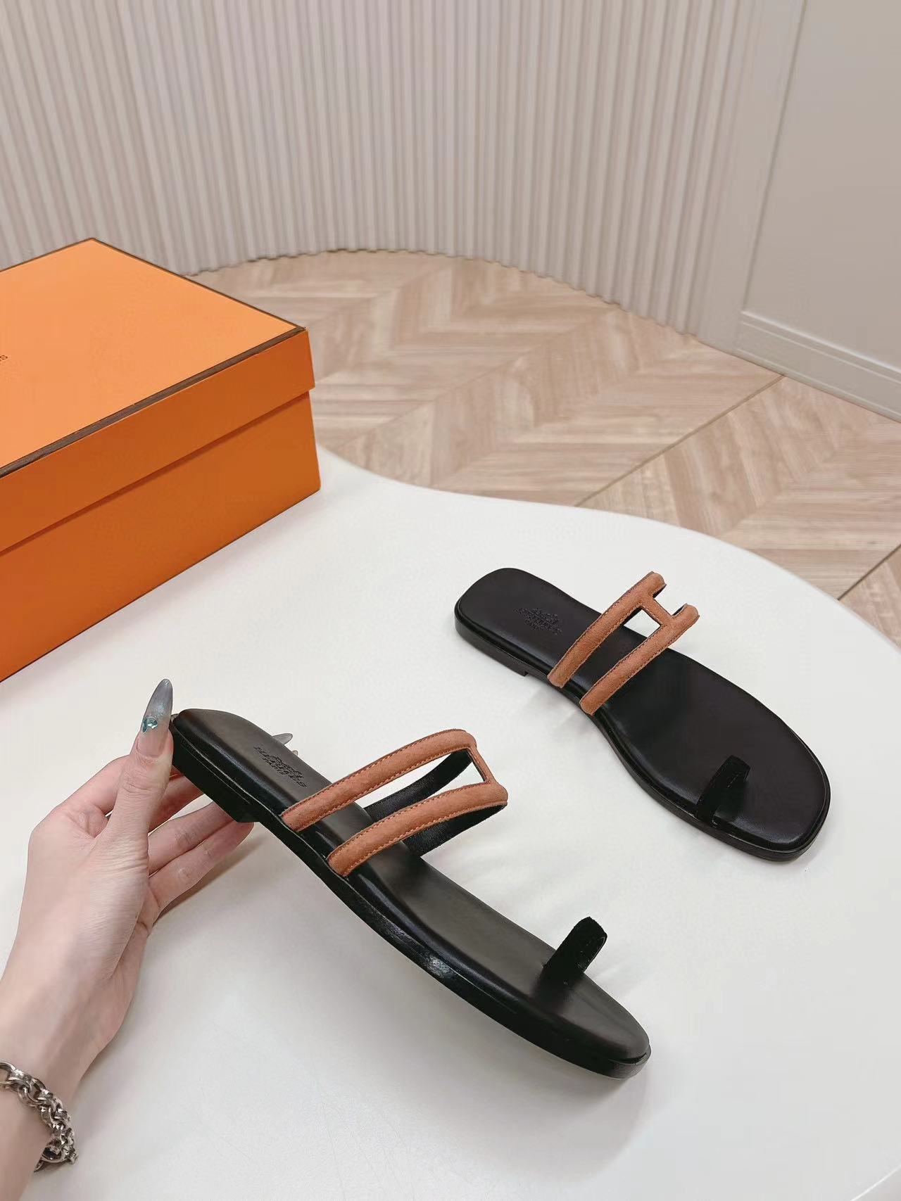 HERME5 上質シンプルスリッパ【50％割引+送料無料】