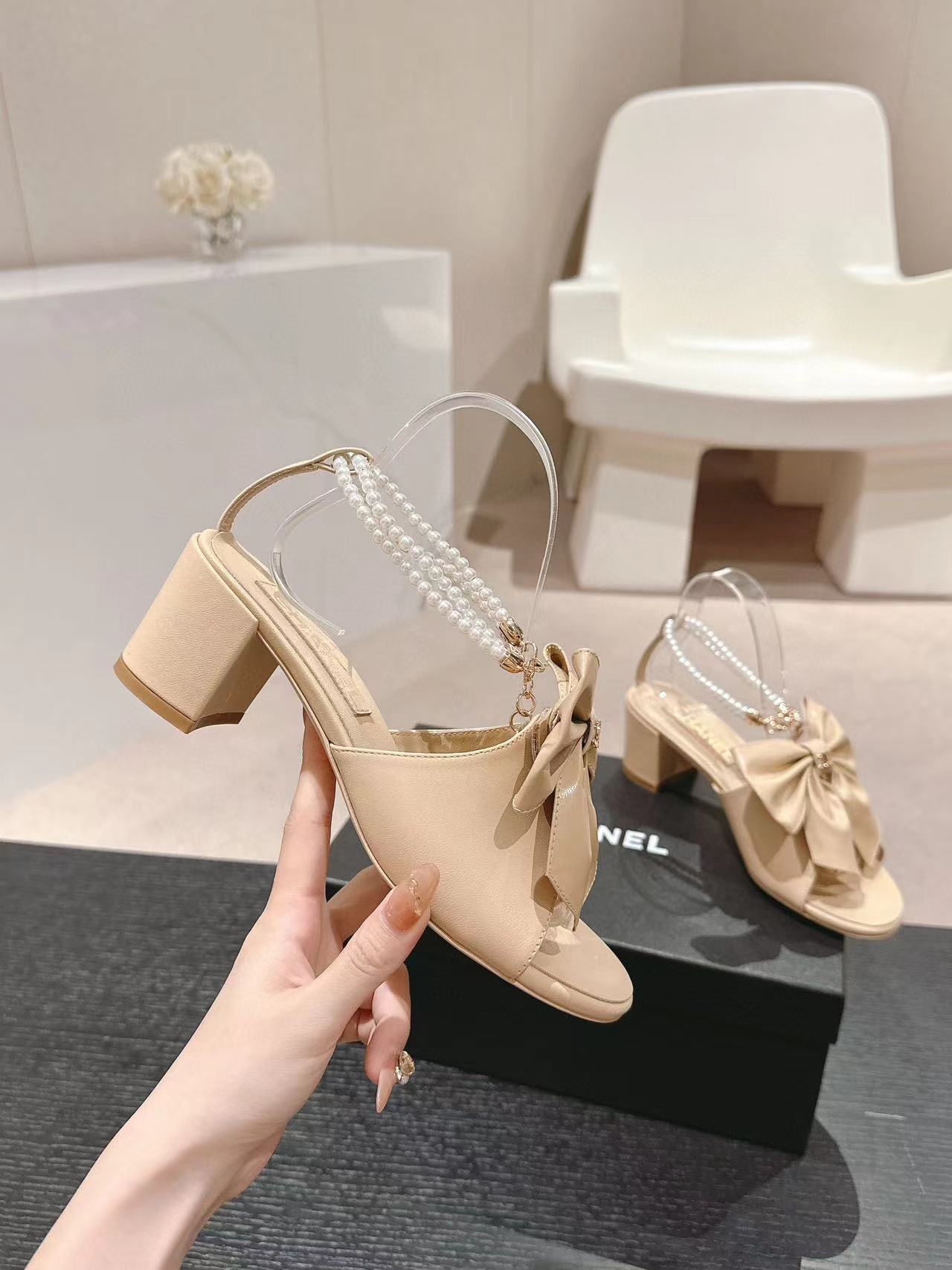 CHANE1 高品質パールチェーンハイヒールサンダル【50%割引+送料無料】