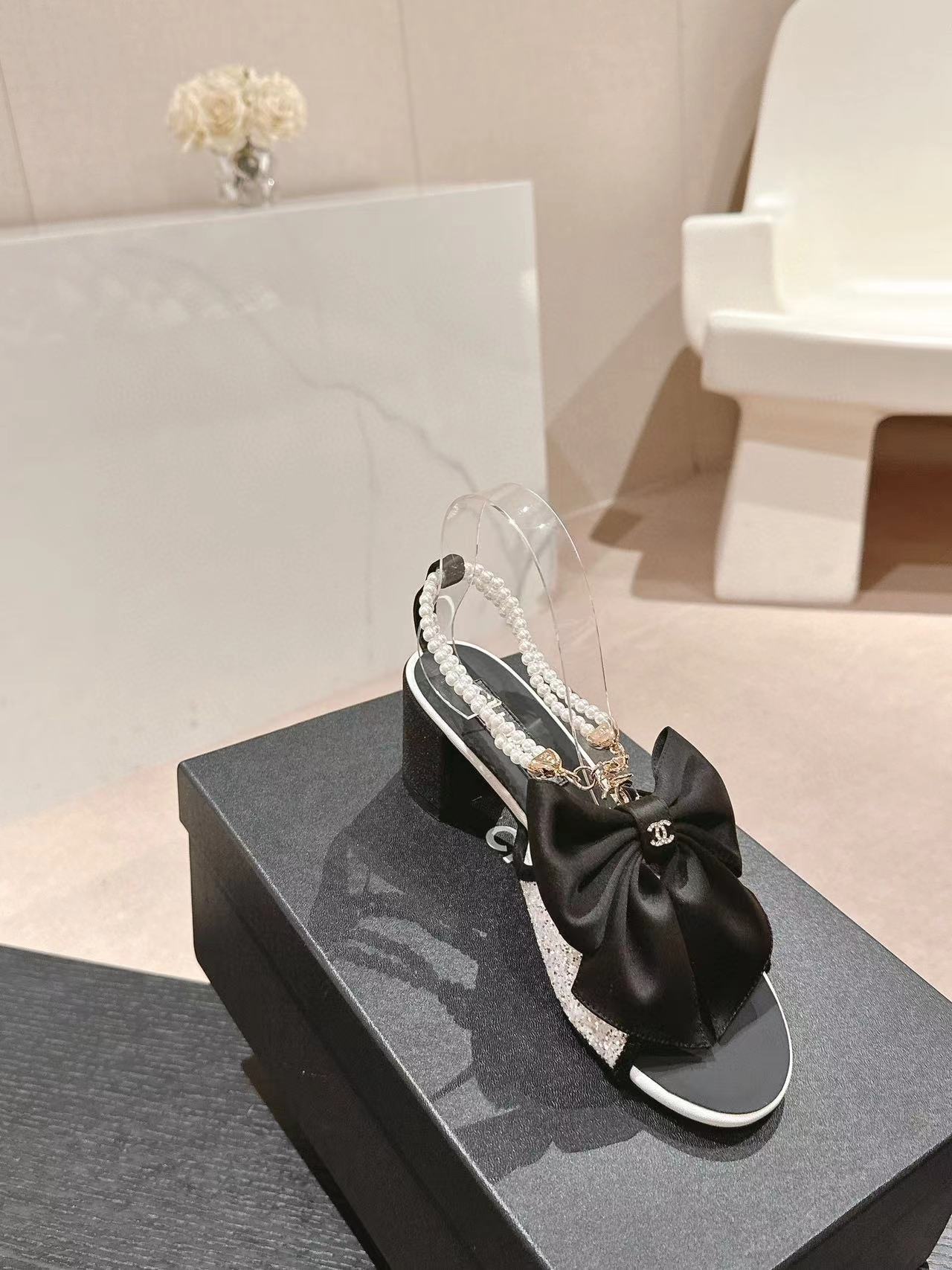 CHANE1 高品質パールチェーンハイヒールサンダル【50%割引+送料無料】