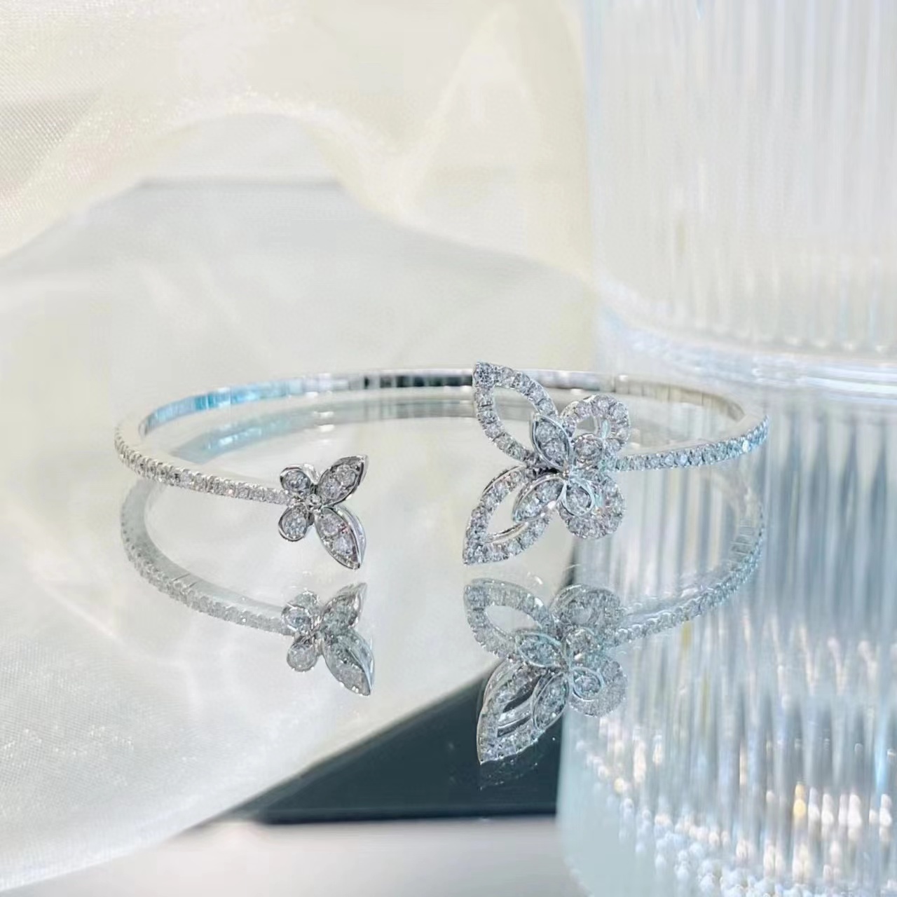 GRAFF ダイヤモンド バタフライ ブレスレット【50％割引+送料無料】