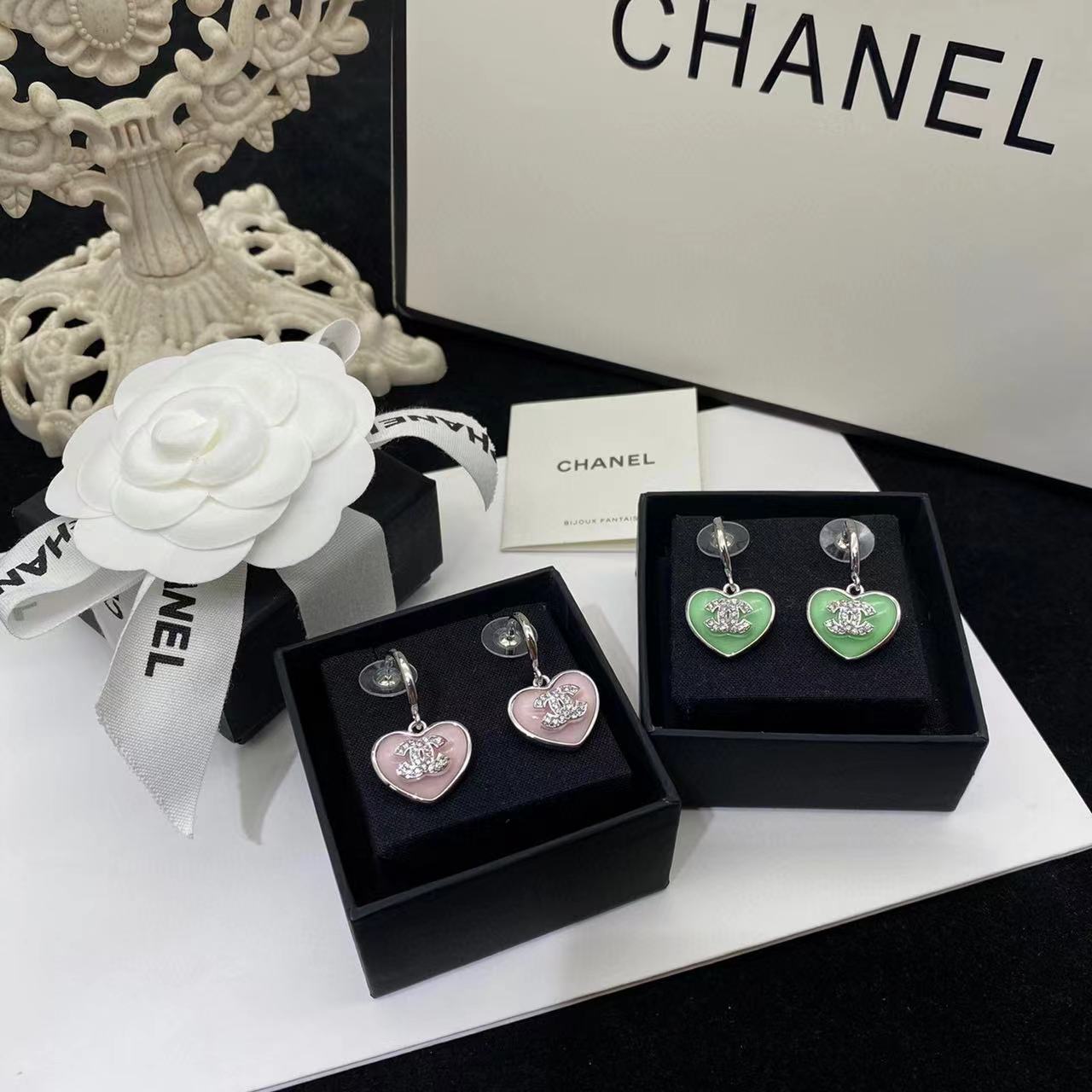 CHANE1 ダブルC ピーチハート ピアス【50％割引+送料無料】