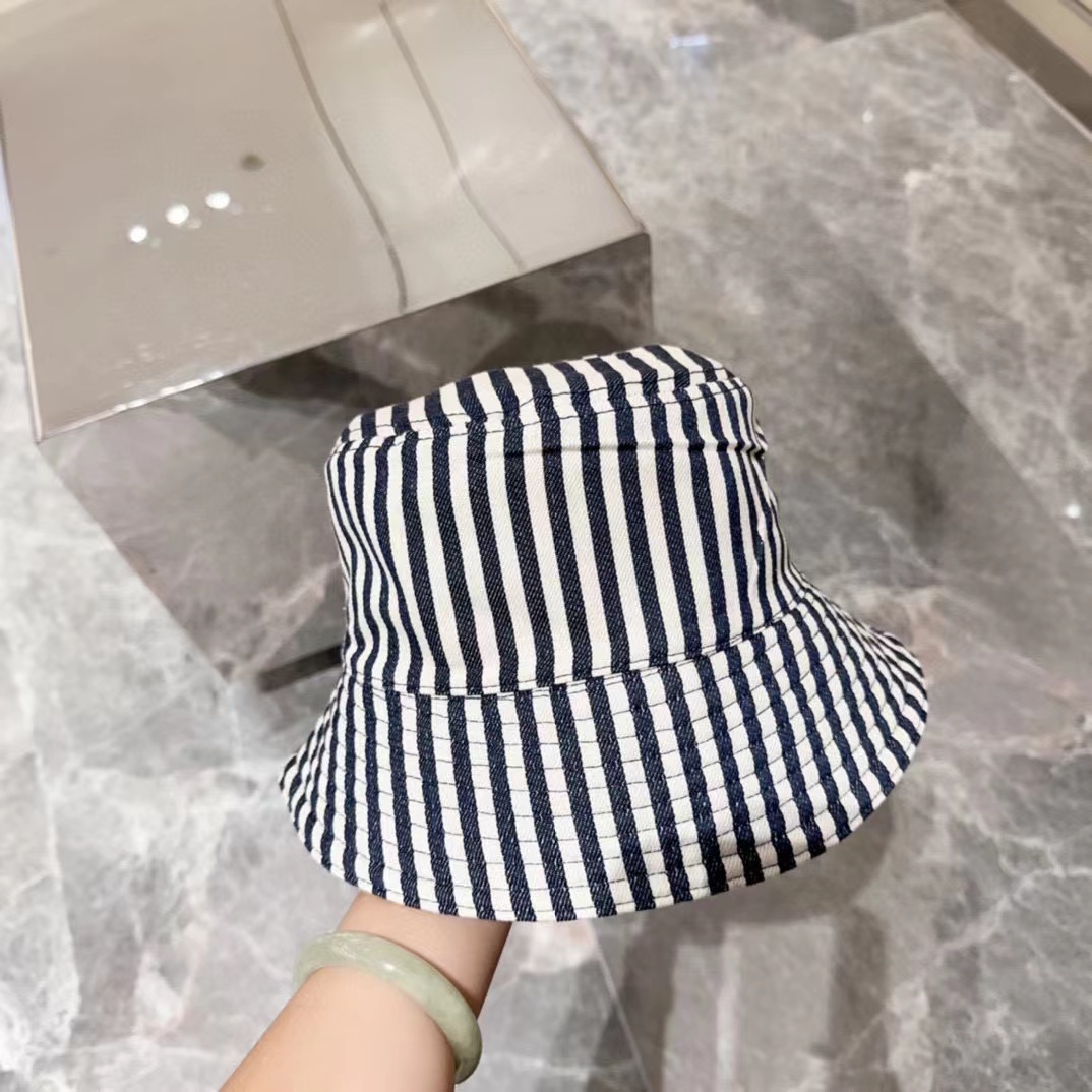 M1UM1U 文字刺繍両面バケットハット【50％割引+送料無料】