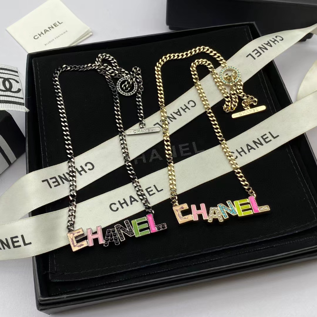 CHANE1 カラフルレターネックレス【50％割引+送料無料】