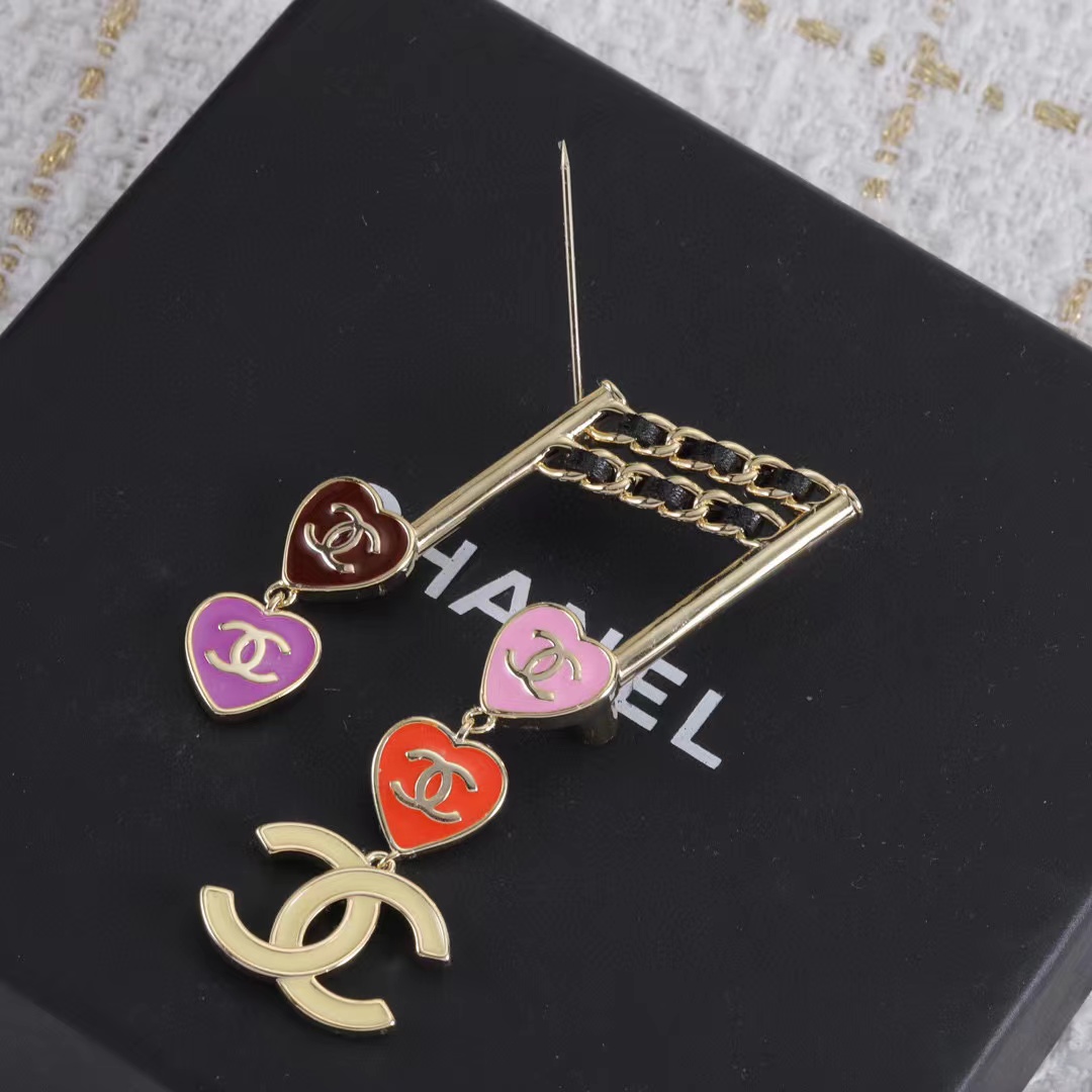 CHANE1 ハート ダブルC ブローチ【50%割引+送料無料】