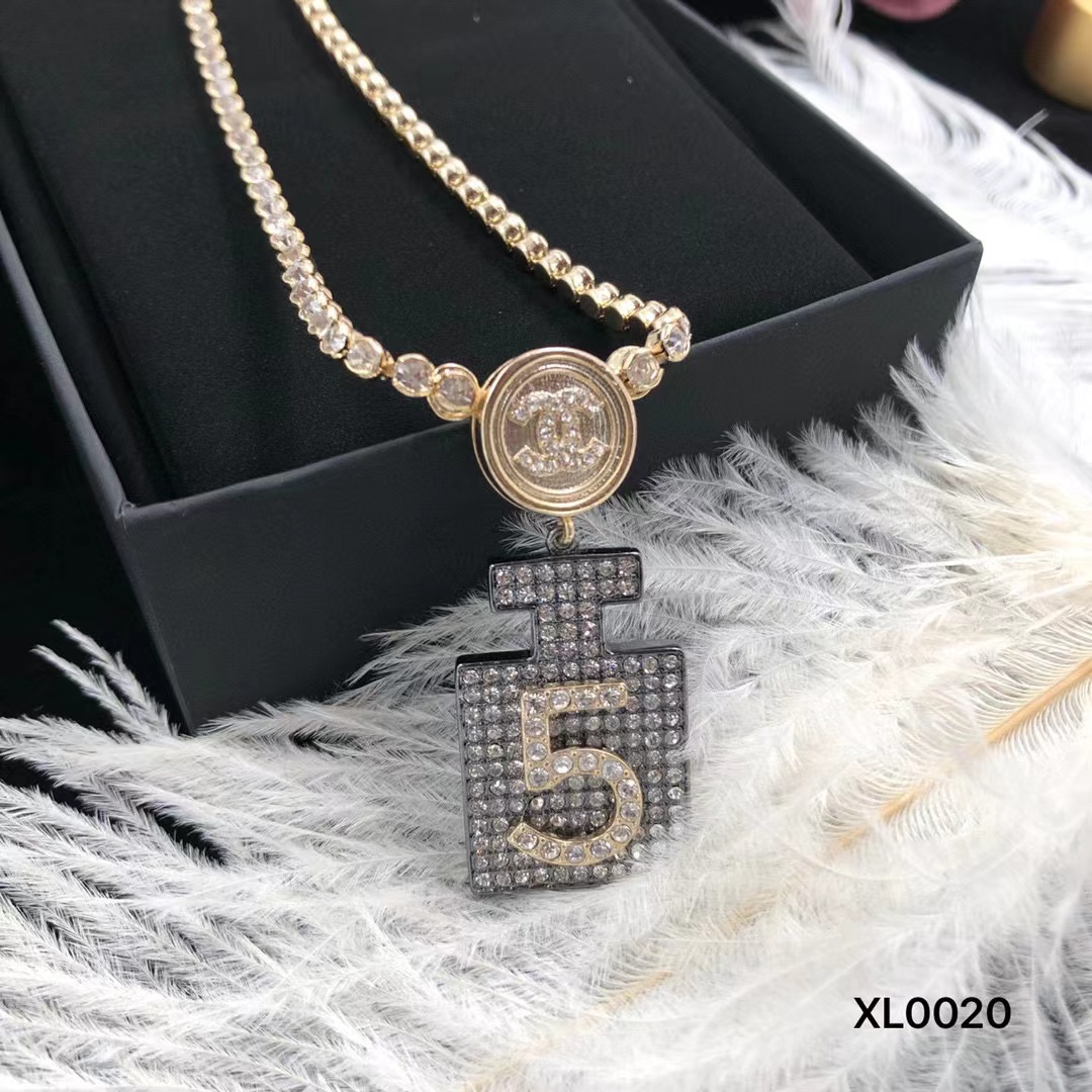 CHANE1 香水ボトル イヤリング+ネックレス 2点セット【50%割引+送料無料】