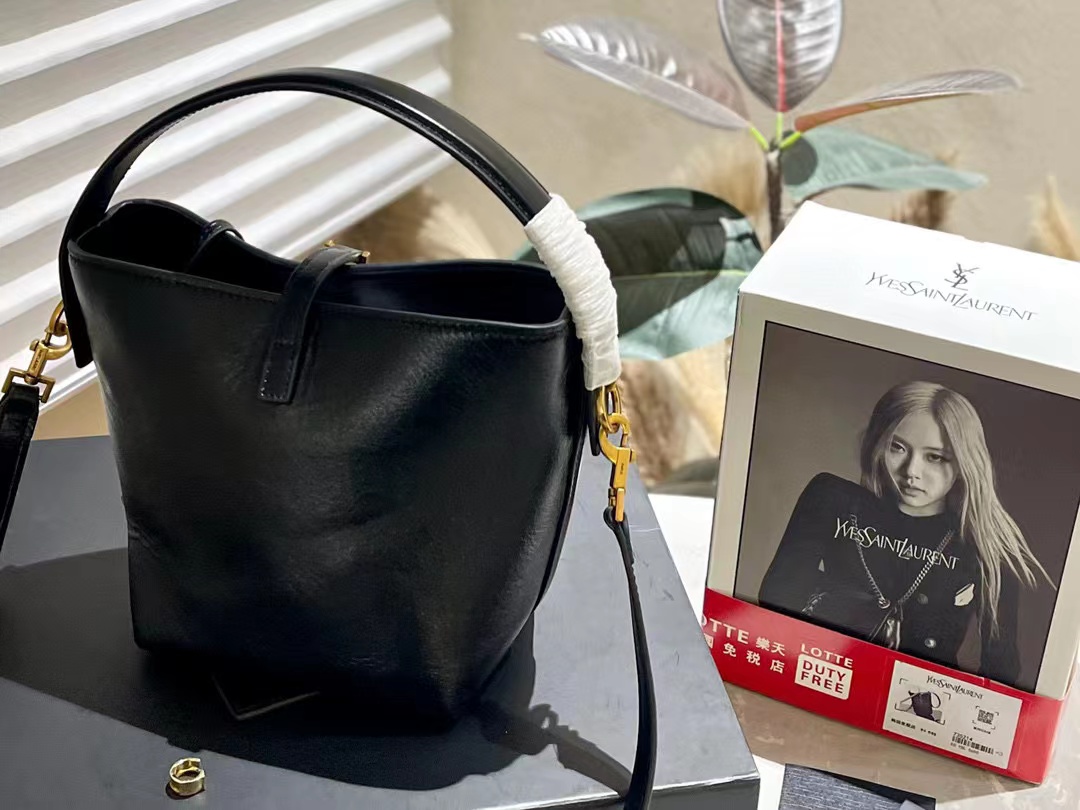 YSL高品質レザーバケットバッグ【50％割引+送料無料】