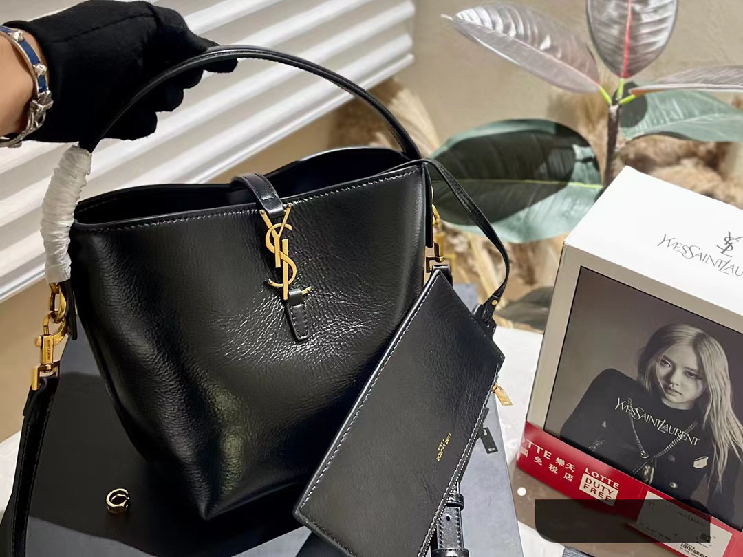 YSL高品質レザーバケットバッグ【50％割引+送料無料】