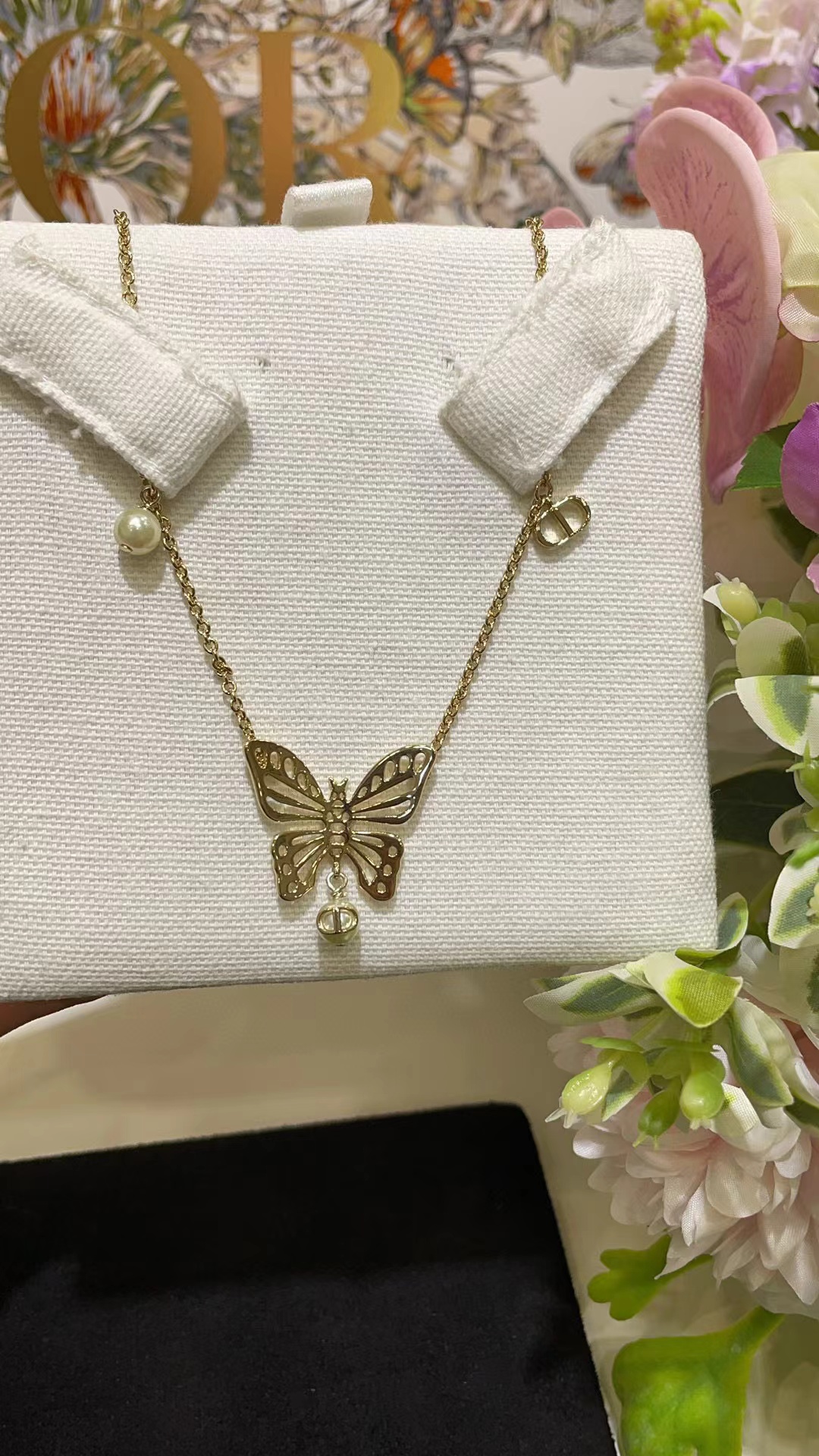 DI0R ホローバタフライパール CD ネックレス【 50％割引+送料無料】