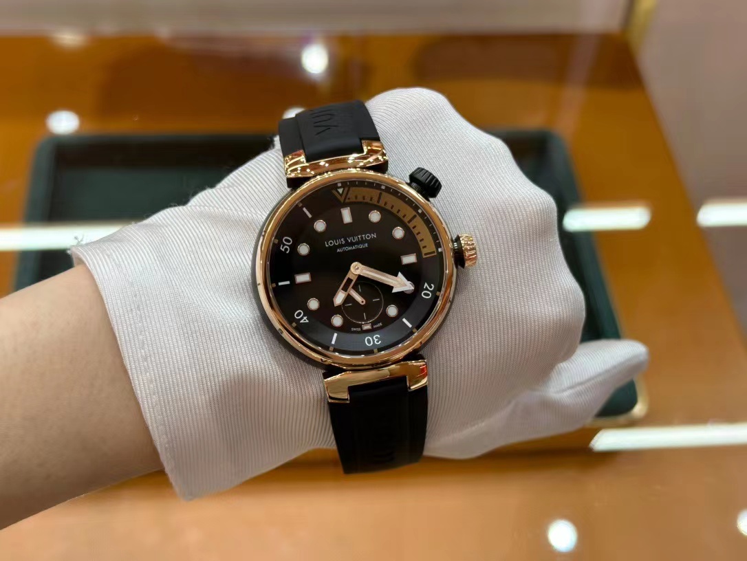 Louis Vuitton タンブール オトマティック ストリート ダイバー時計 12色