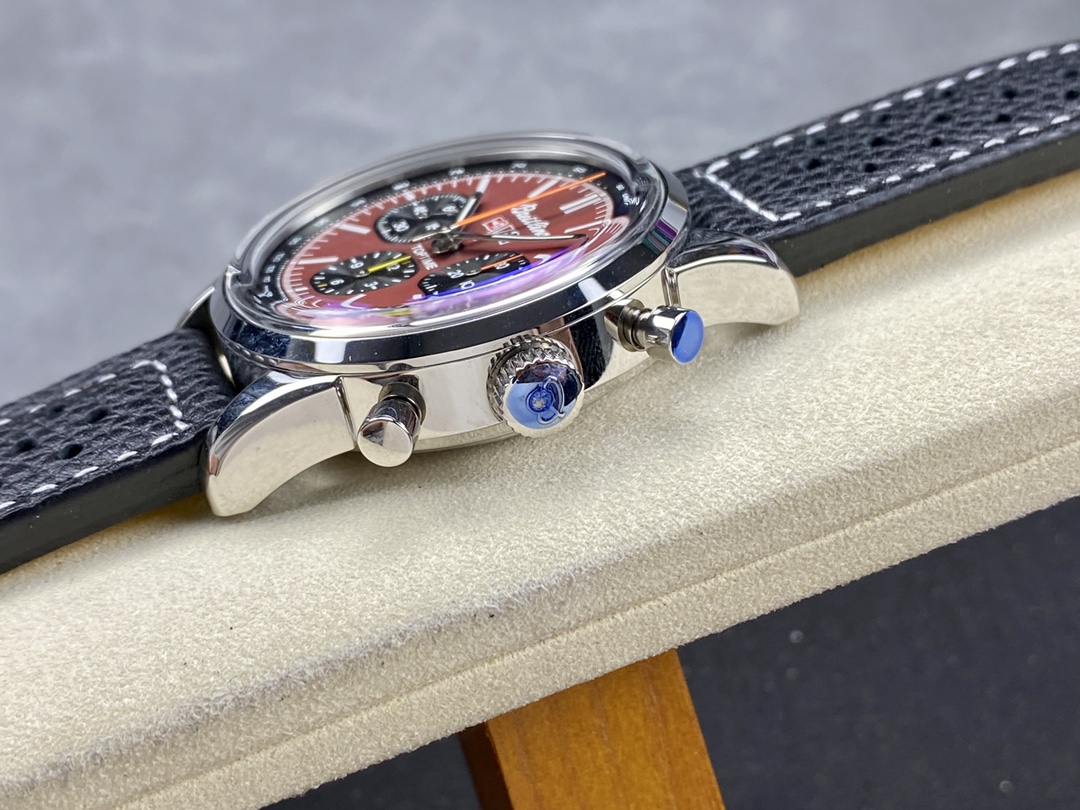 Breitling Top Time B01 Chevrolet Corvette AB01761A1K1A1